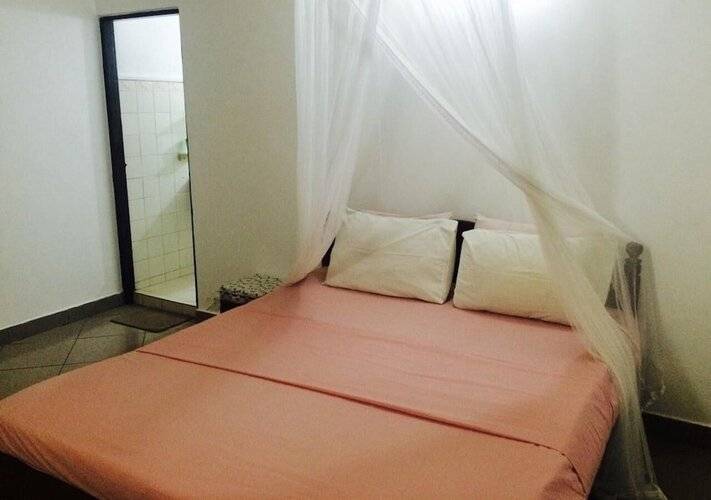 Colombo Lavinia Beach Hostel