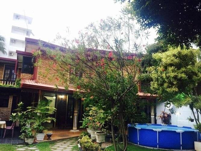 Colombo Lavinia Beach Hostel