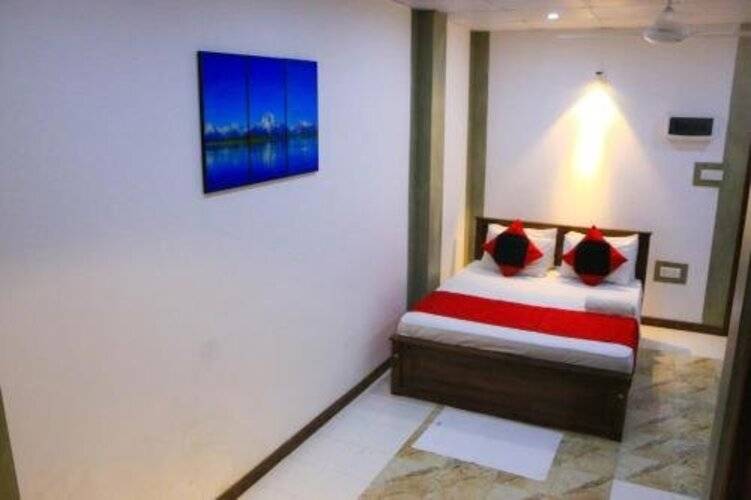 Elegance Range Resort