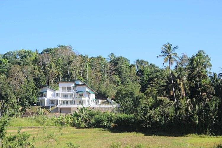 Sunlit Villa