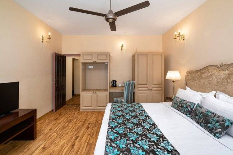 Clove Villa