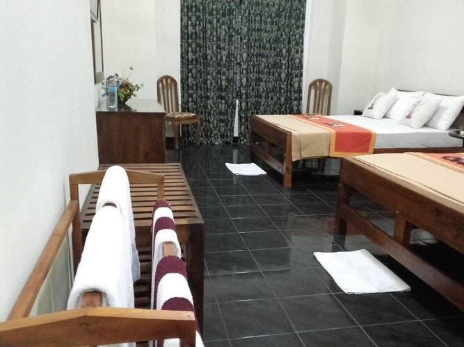 Forest Villa Hotel