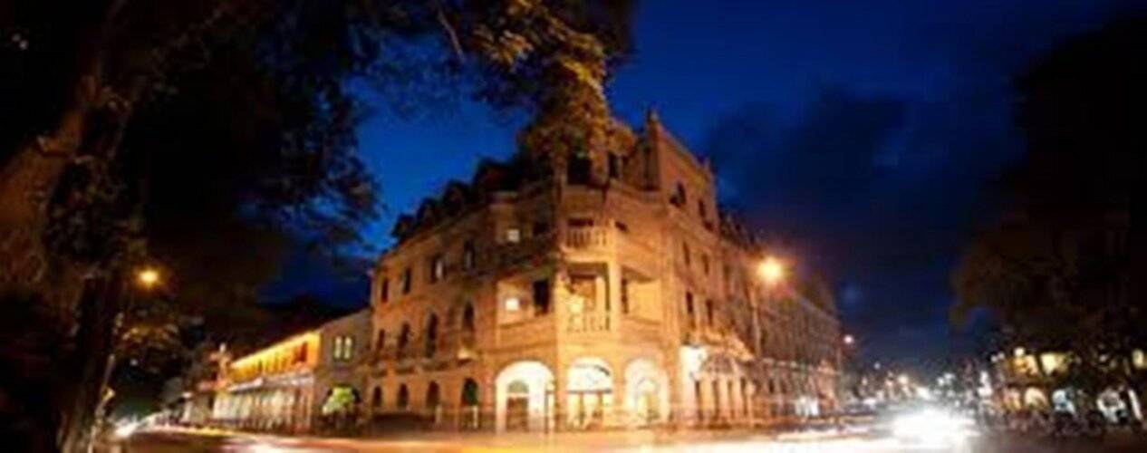 Queen's Hotel