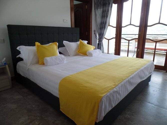 Kandyan Bluestar Villa