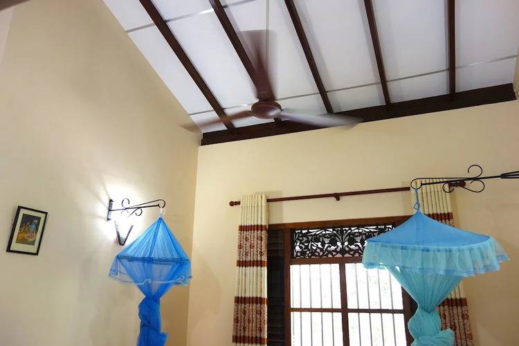 Manel Guesthouse