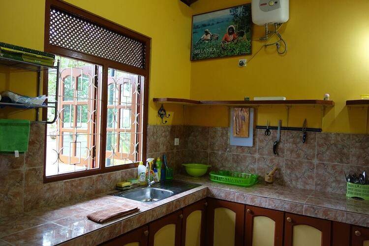 Manel Guesthouse