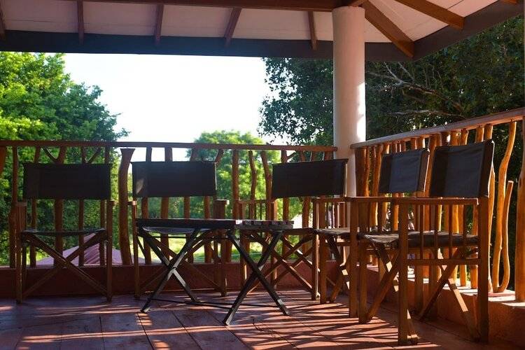 Funky Leopard Safari Lodge Bordering Yala National Park