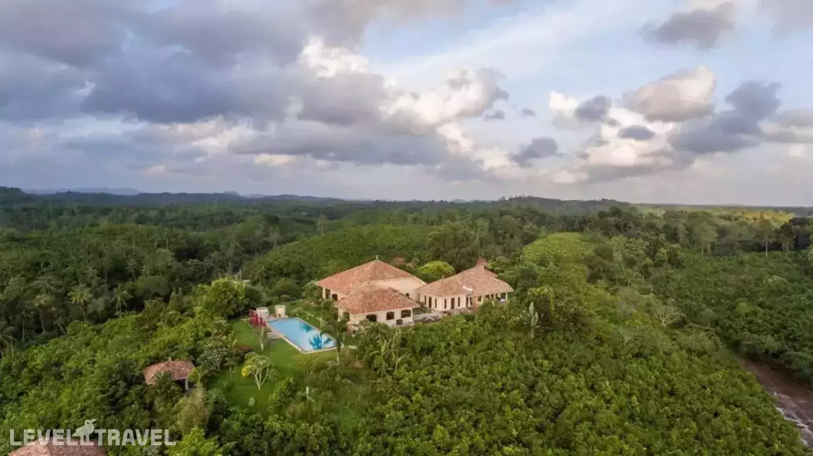 Villa Mayurana By Edwards Collection