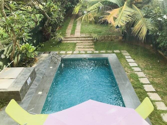 Sri Beach Bungalows And Villa