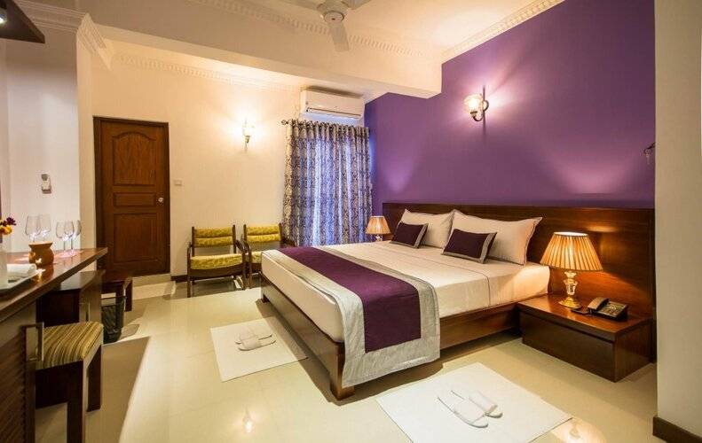 Ceyloni City Hotel