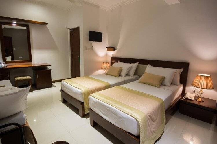 Ceyloni City Hotel