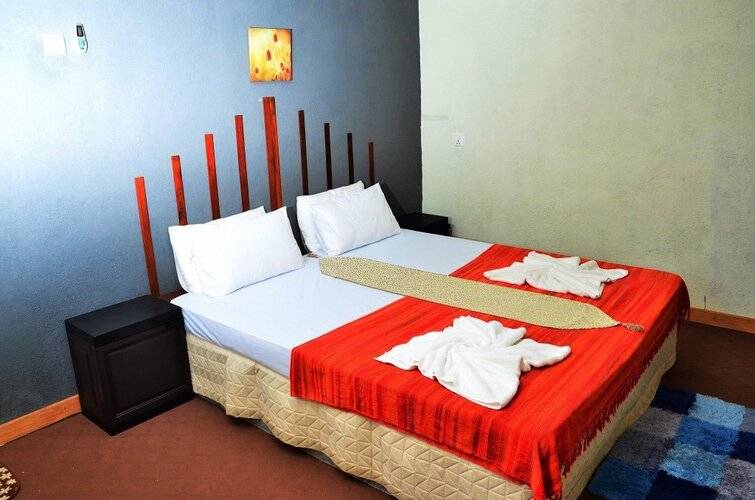 Deer Point Hotel Kandy