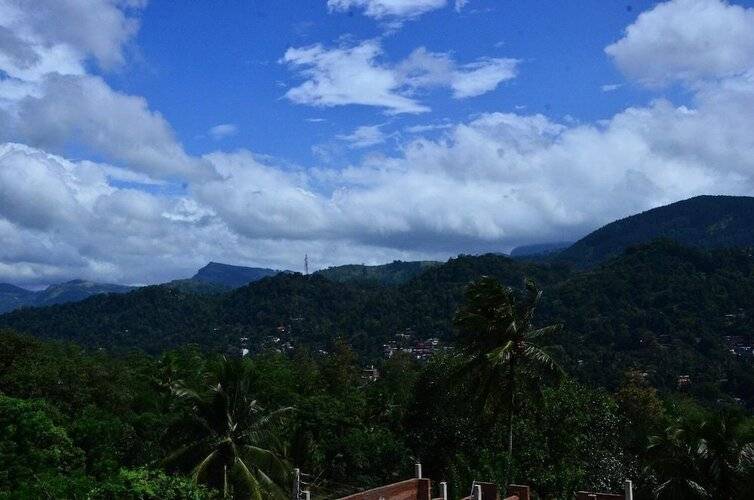 Deer Point Hotel Kandy