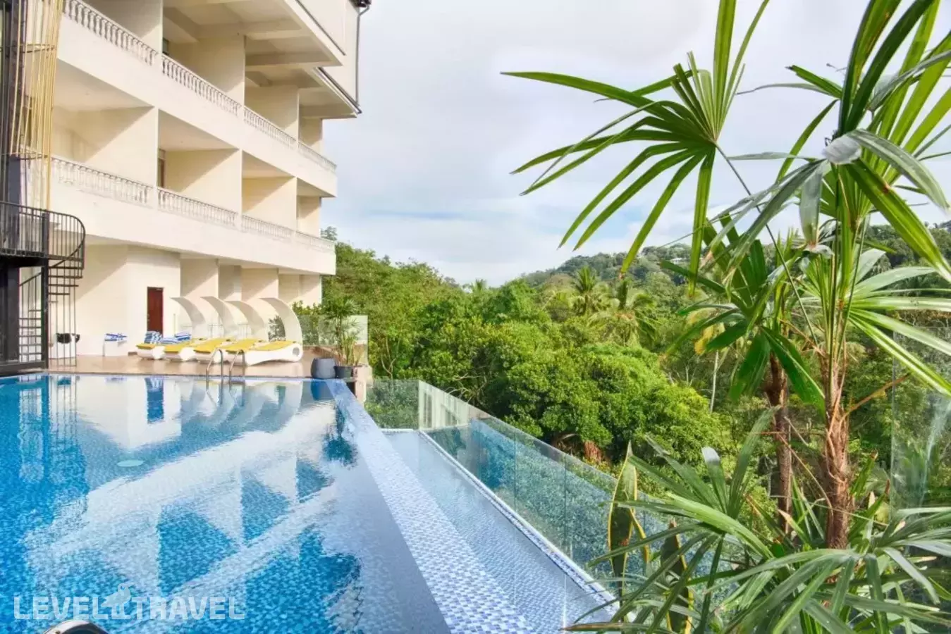 The Golden Crown Hotel