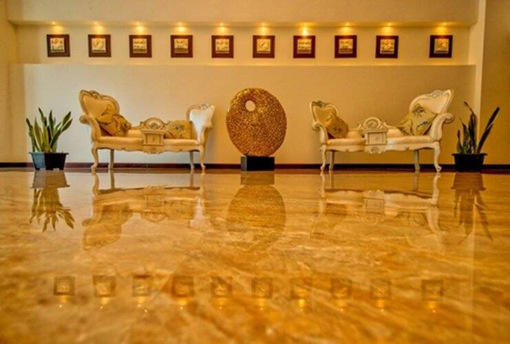 The Golden Crown Hotel