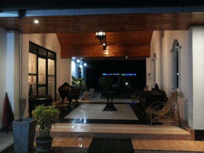Guruge King's Island Resort