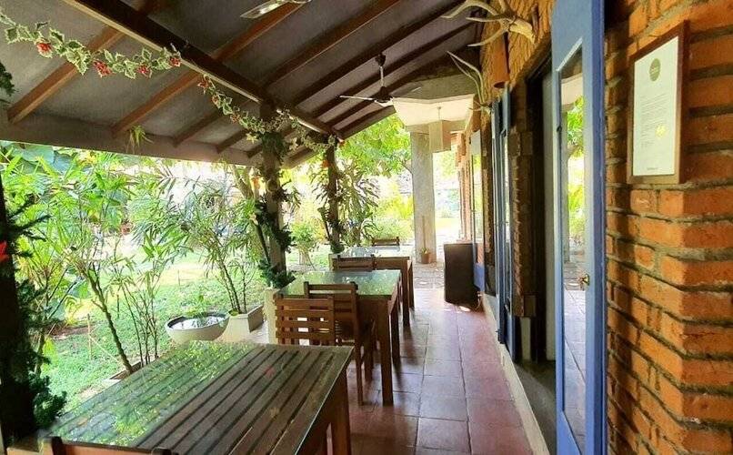 Pavana Hotel