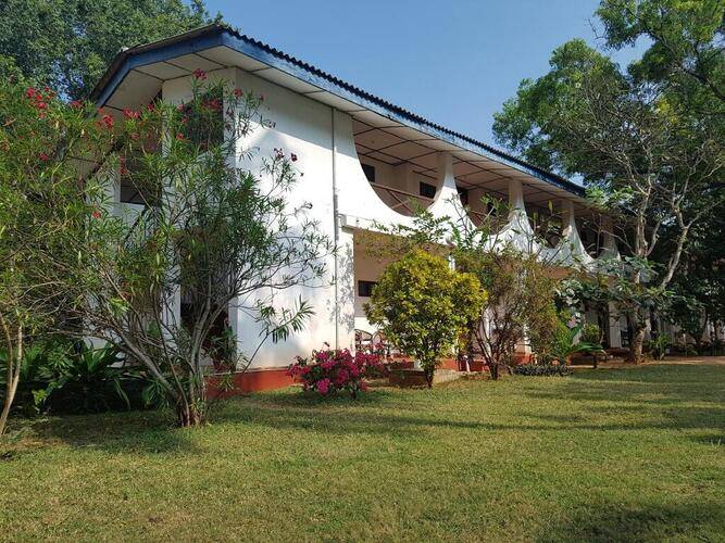Nilaveli Crystal Blue Hotel