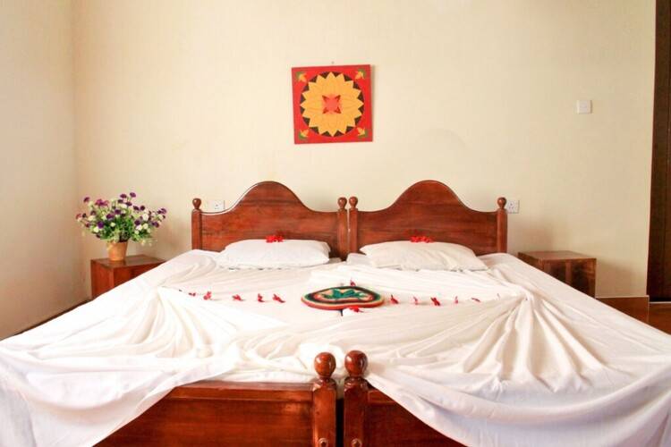 Nilaveli Crystal Blue Hotel