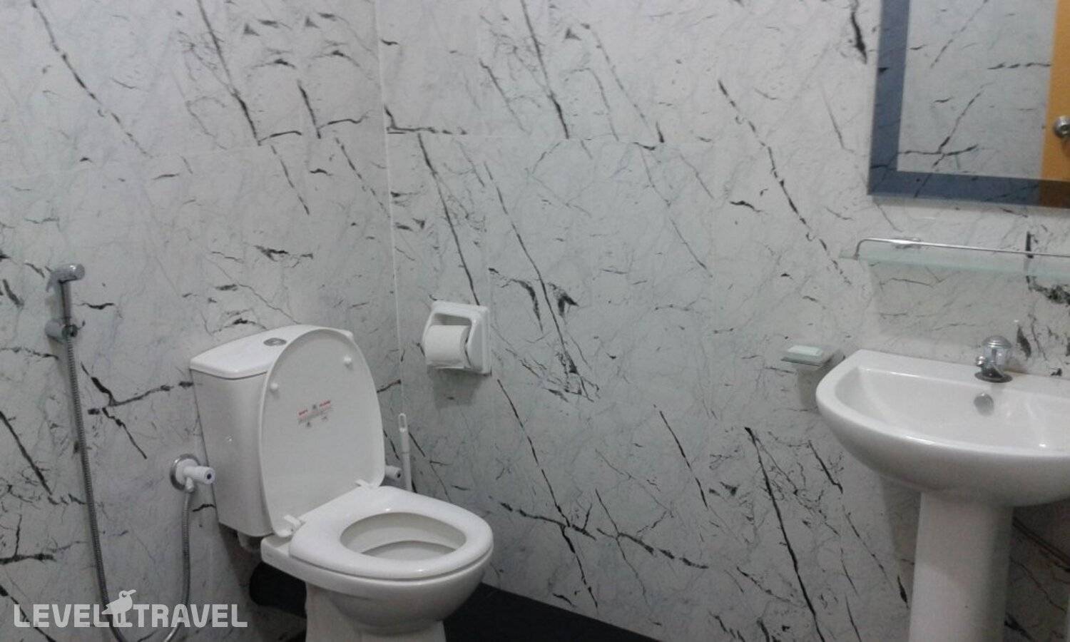 Изображение отеля 8
