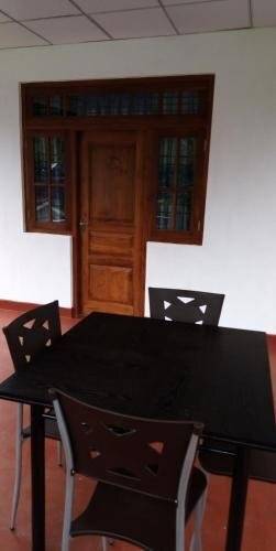 Senuri Home Stay