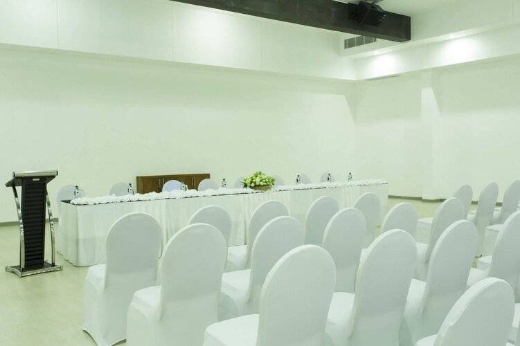 Aliya Resort & Spa
