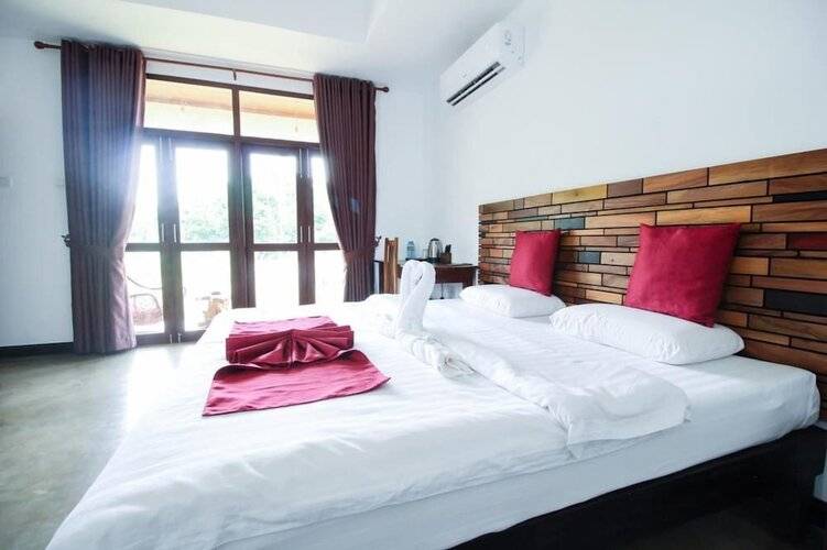 Ceyloni Hotel