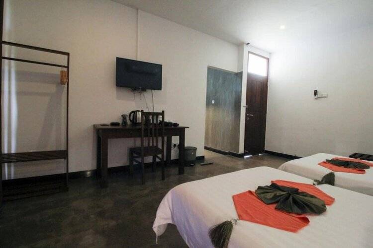 Ceyloni Hotel