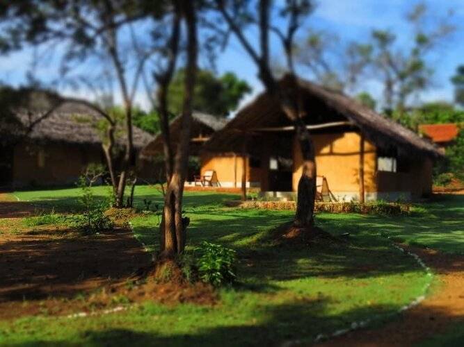 Cloudz Sigiriya (Green Ayurvedic Resort)