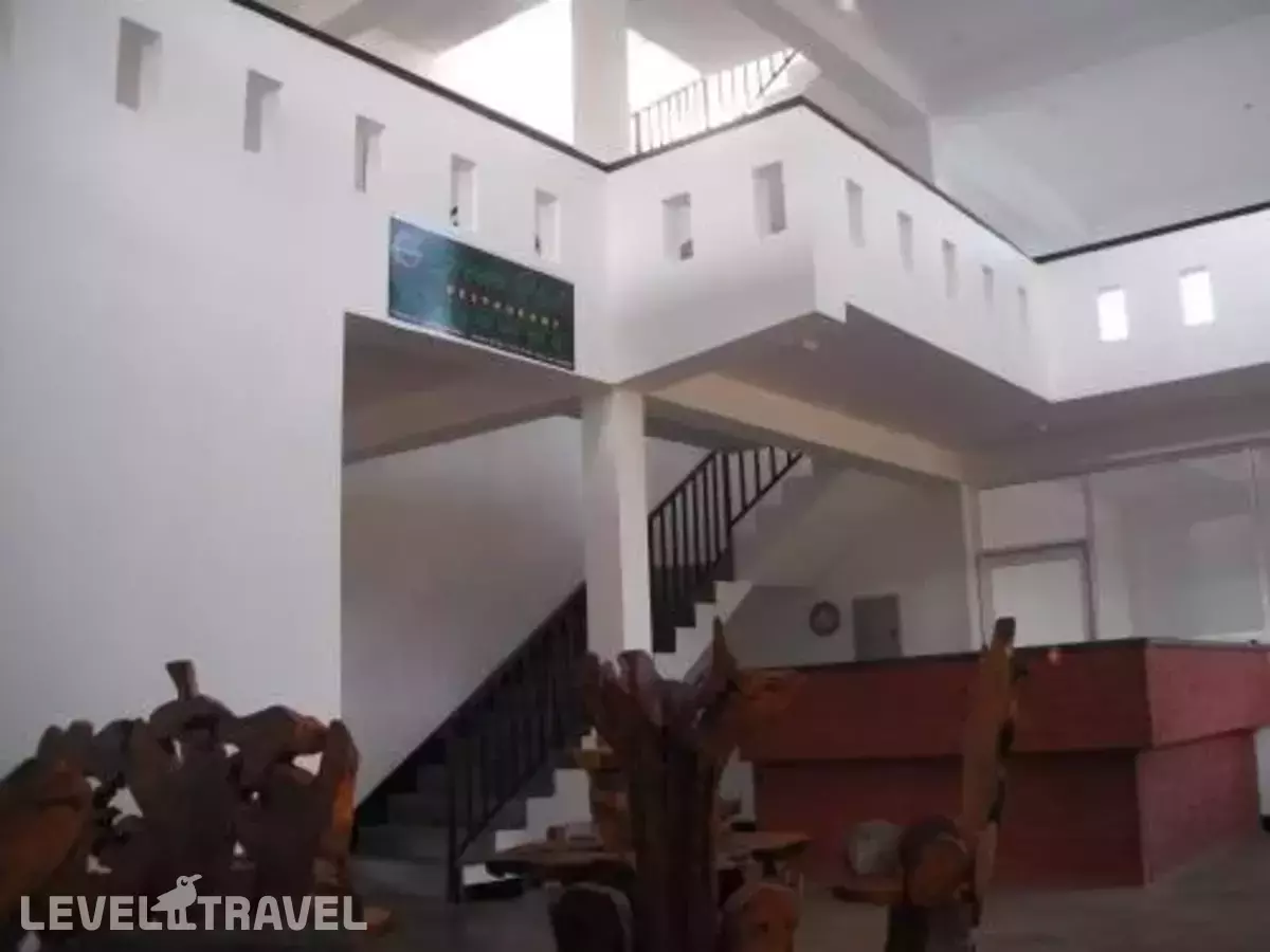 Green Hut Hotel And Restaurant