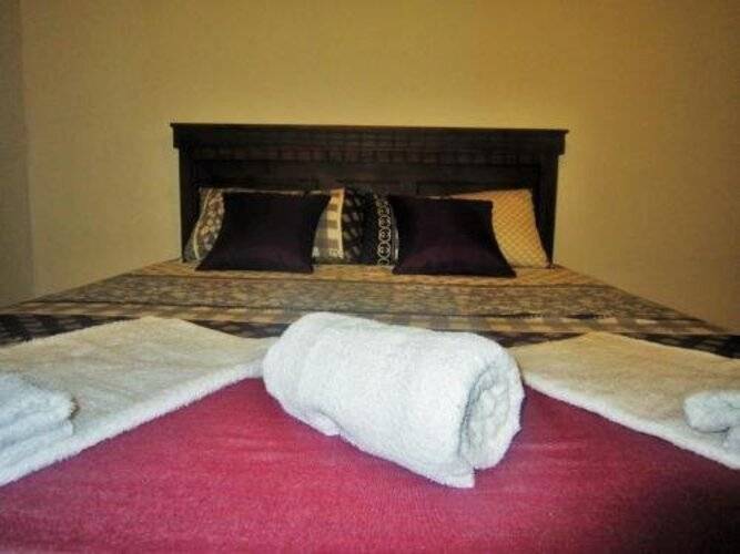 Ceylon Hostel - Colombo Int Airport