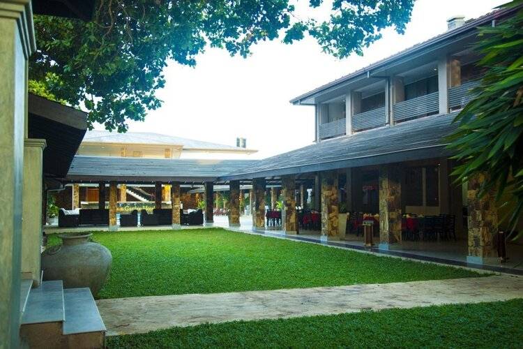 Full Moon Garden Hotel