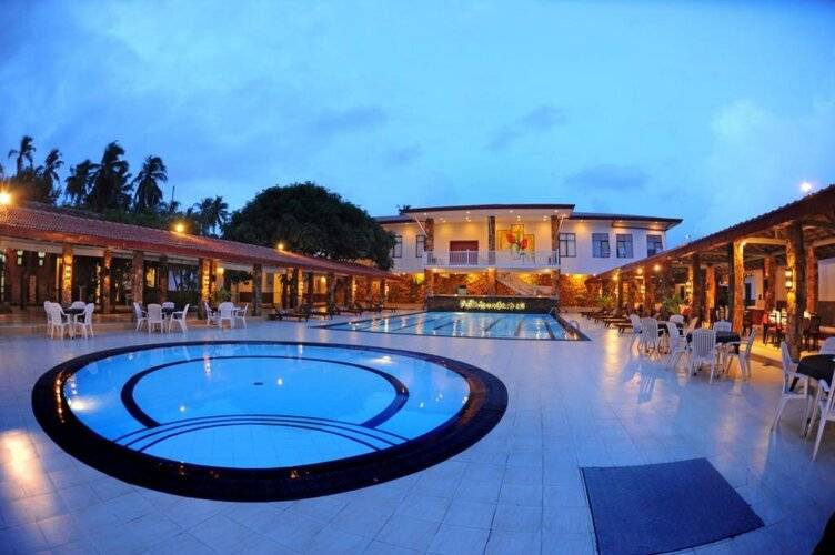 Full Moon Garden Hotel