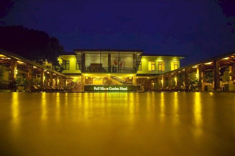 Full Moon Garden Hotel