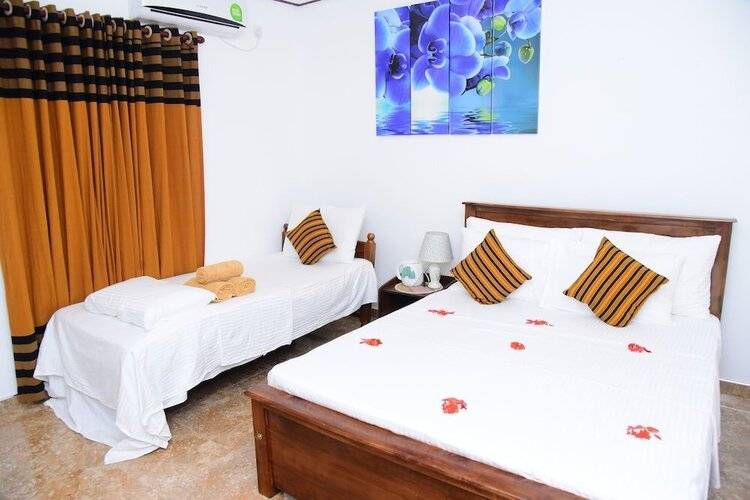 White Villa Airport Transit Hotel