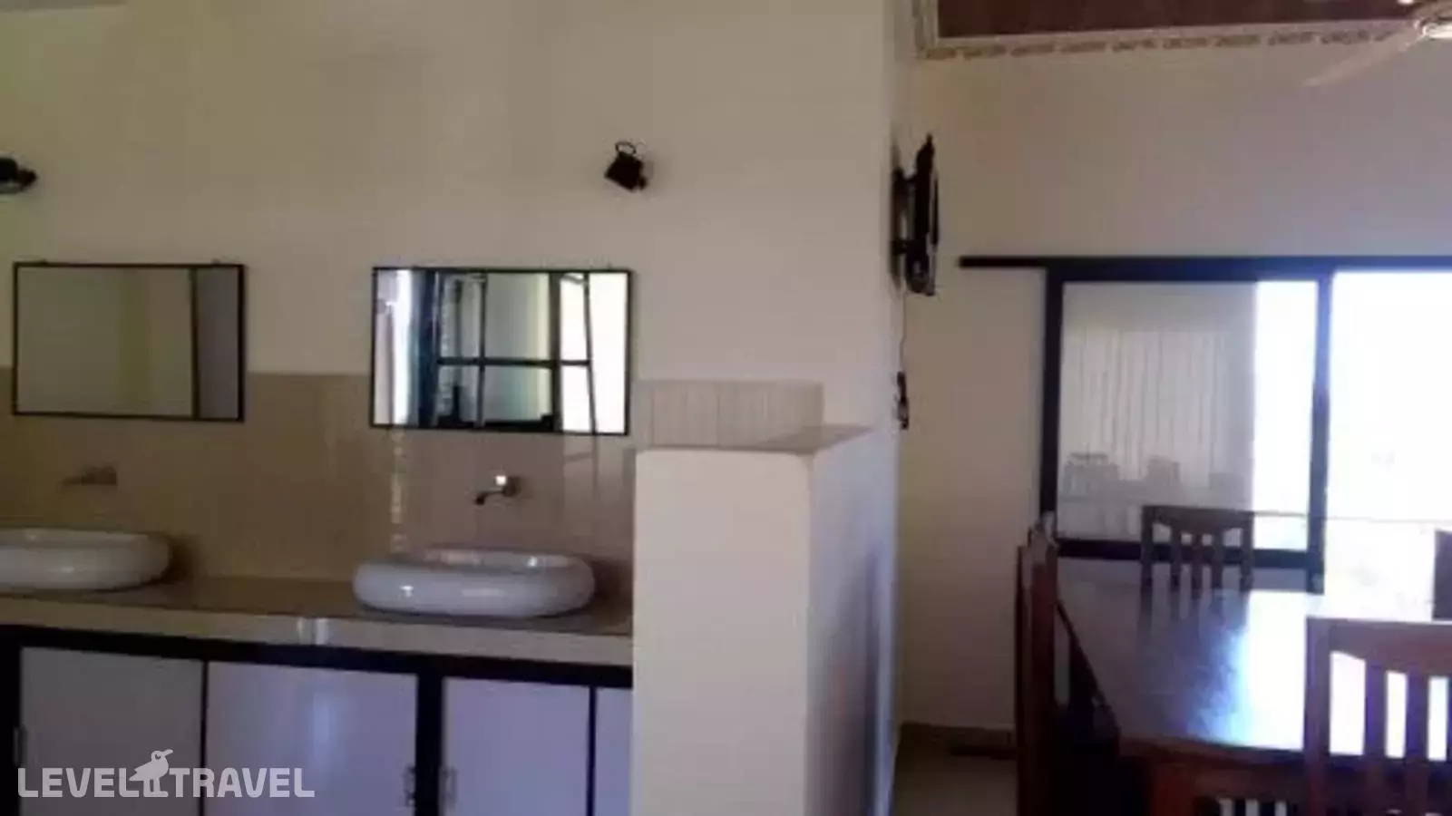 Luxury Everest Hotel