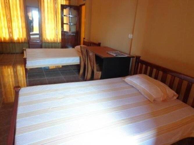 Anura Guest Inn