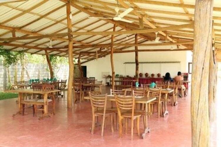 Mihini Hotel