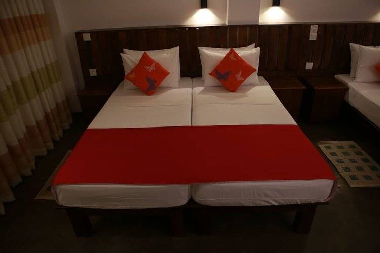 Cozy Sea View Inn