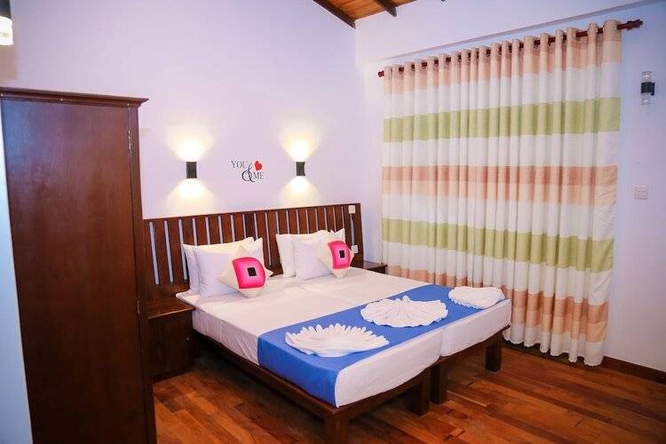 Cozy Sea View Inn