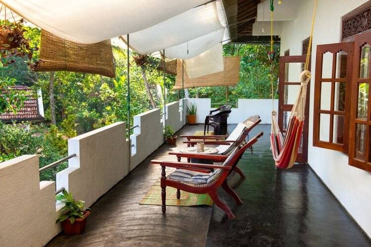 Jungleside House