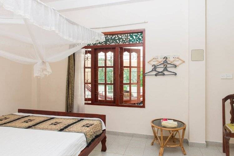 Jungleside House
