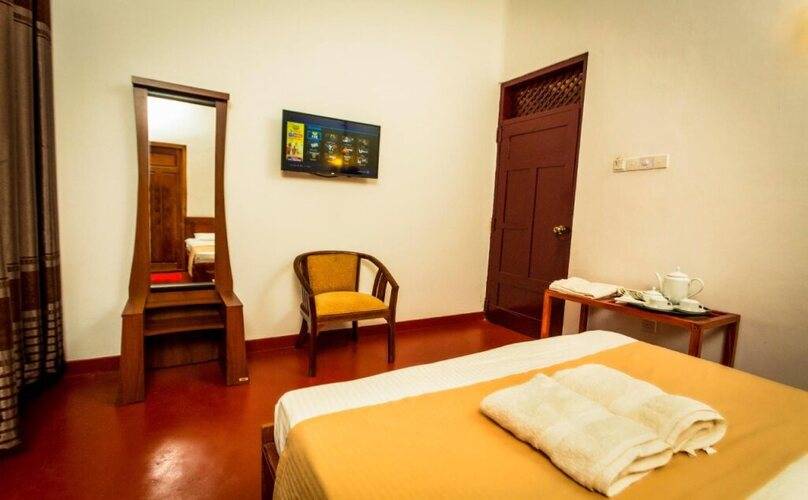 Dayanithi Guest House