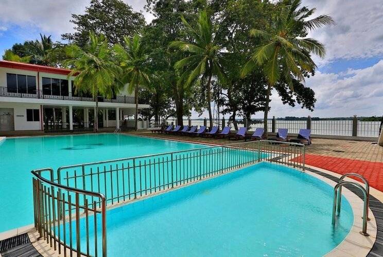 Centauria Lake Resort