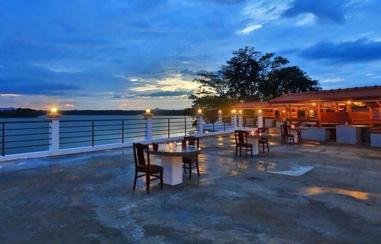 Centauria Lake Resort