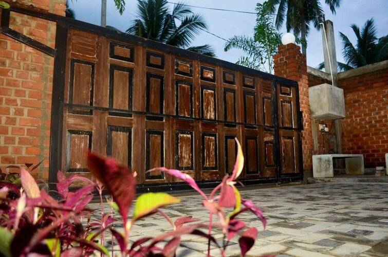 Laana Villa