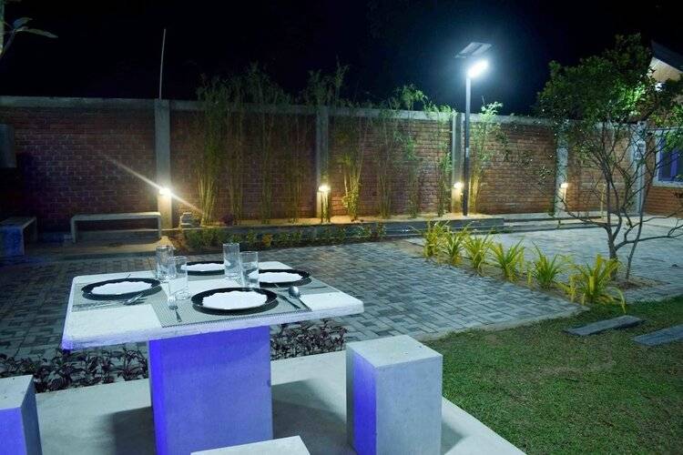 Laana Villa