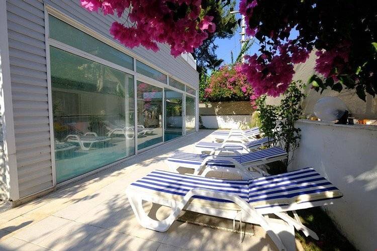 Olya Boutique Hotel