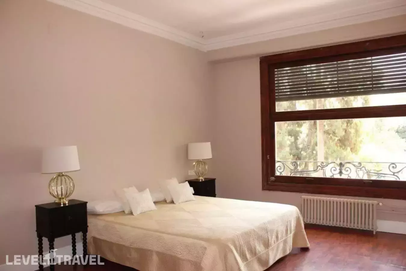 Hi Valencia Boutique