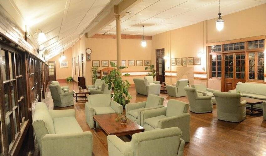 Bandarawela Hotel
